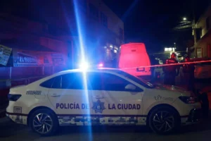 Asesinan a balazos a mujer durante supuesto asalto en la 2 de Abril