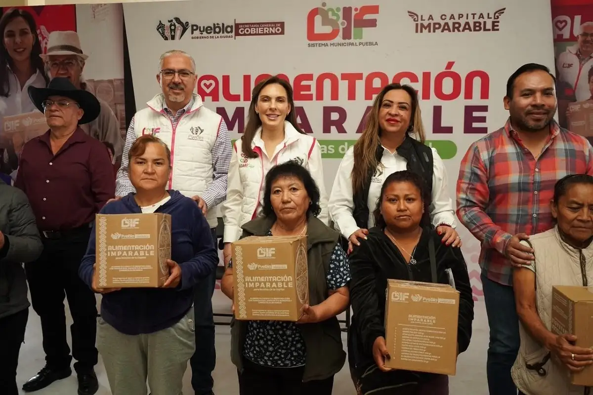 MariElise Budib brinda apoyos alimentarios a familias de San Francisco Totimehuacan