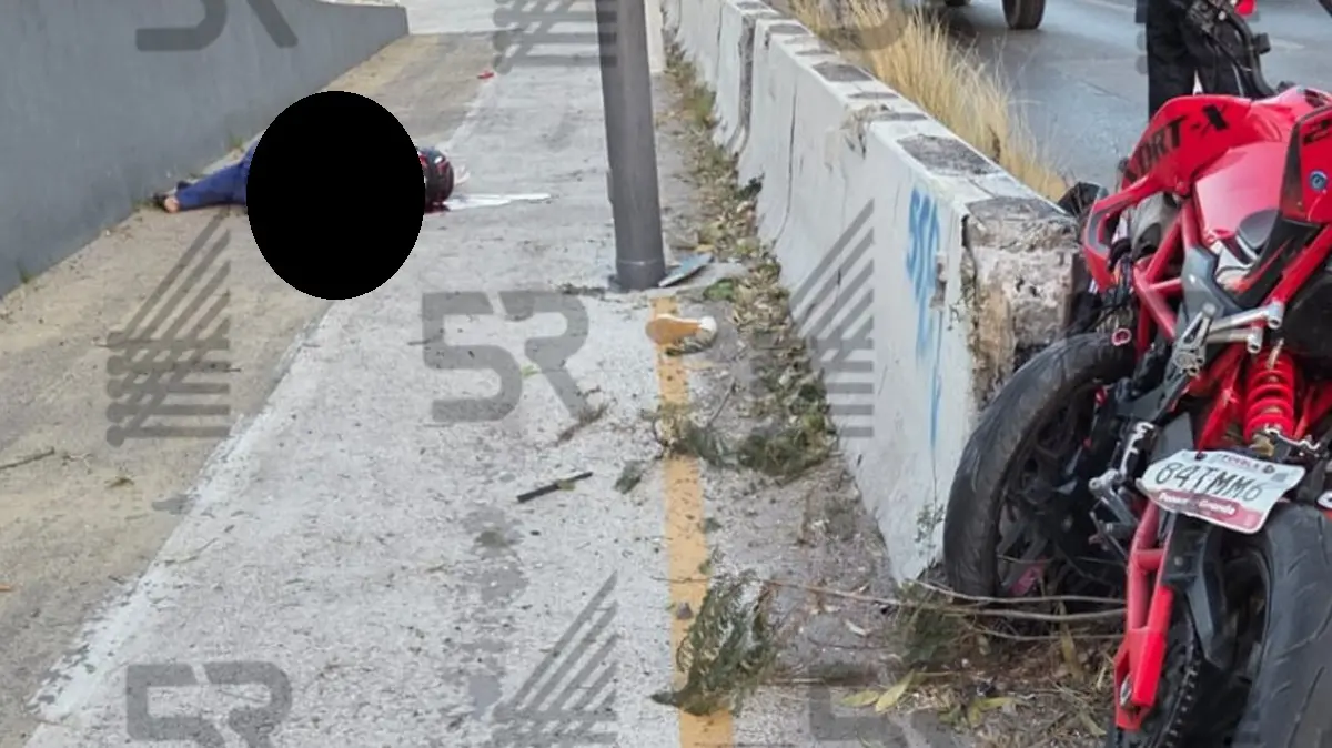 Motociclista muere tras impactarse contra muro en Bulevar Carmelitas