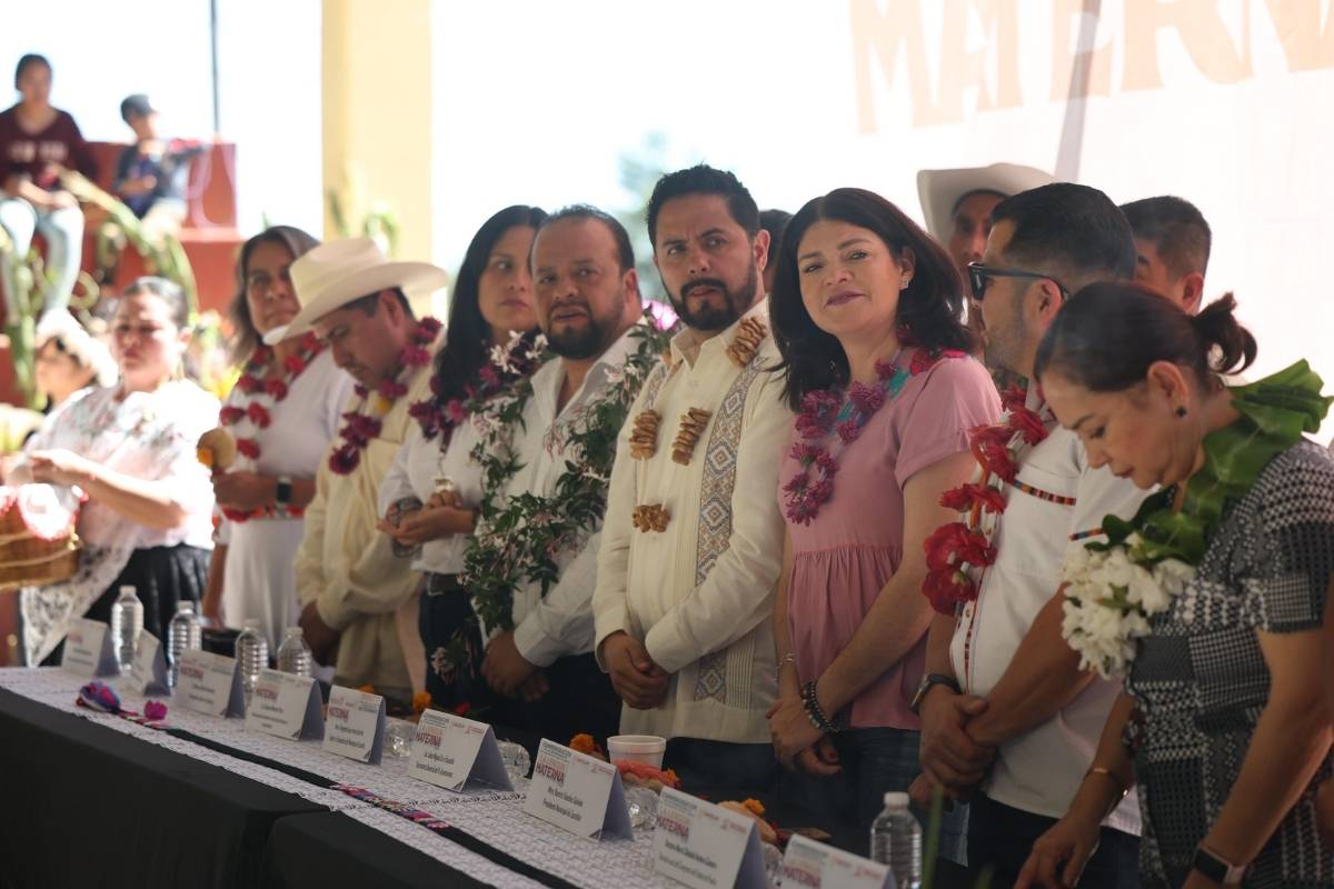Zacatlán conmemora el Día de la Lengua Materna- “ser bilingüe es una regalo de nuestra cultura”, afirma Bety Sánchez