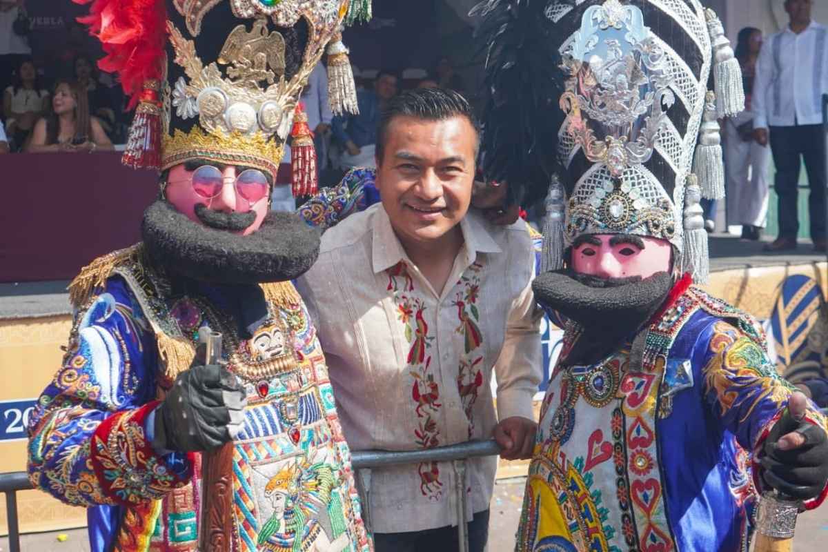 Segundo día del Carnaval de Huejotzingo 2026- La puesta en escena más grade del mundo reúne a miles de visitantes