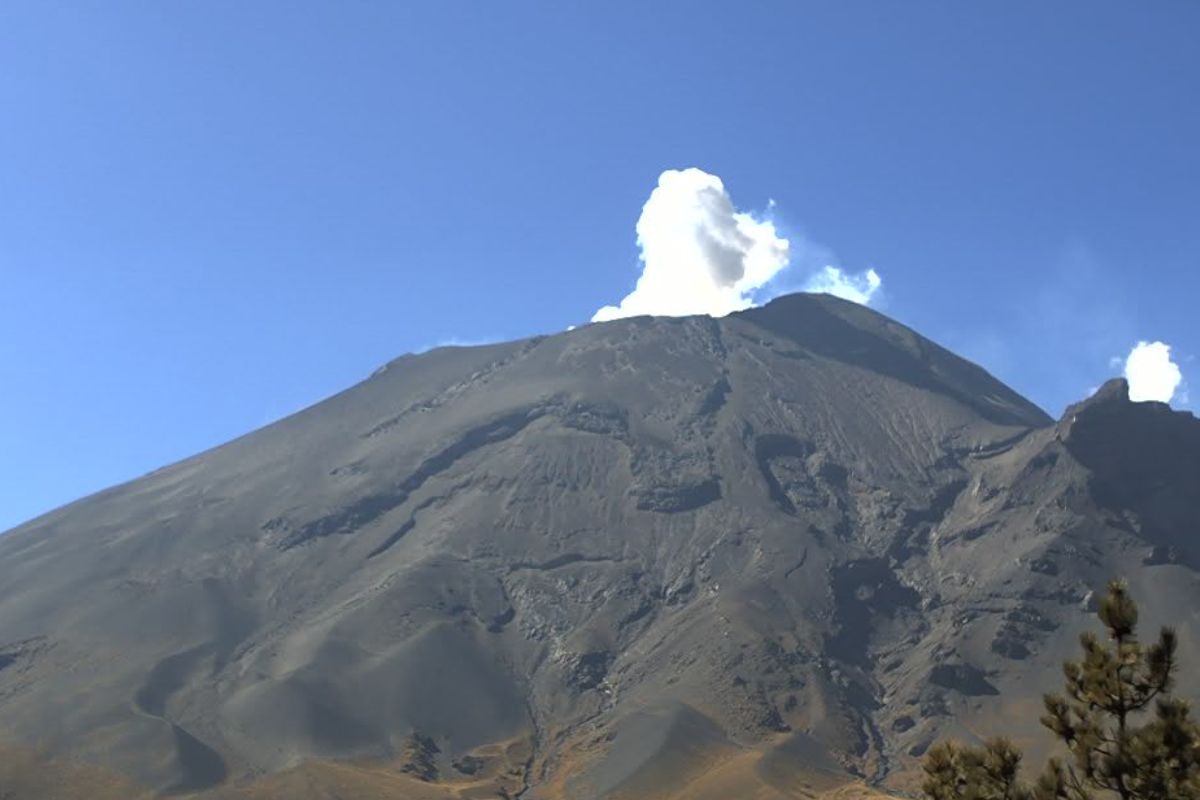 Volcán Popocatépetl hoy 27 de febrero registra 8 exhalaciones
