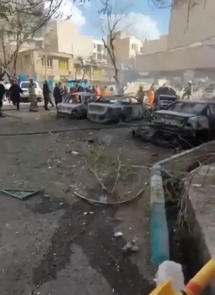 Ataque contra escuela en Irán deja 85 muertos