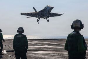 Kuwait derriba aviones de EU "por error" en guerra de Irán