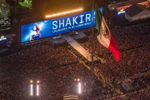 Sheinbaum vio concierto gratuito de Shakira desde Palacio Nacional