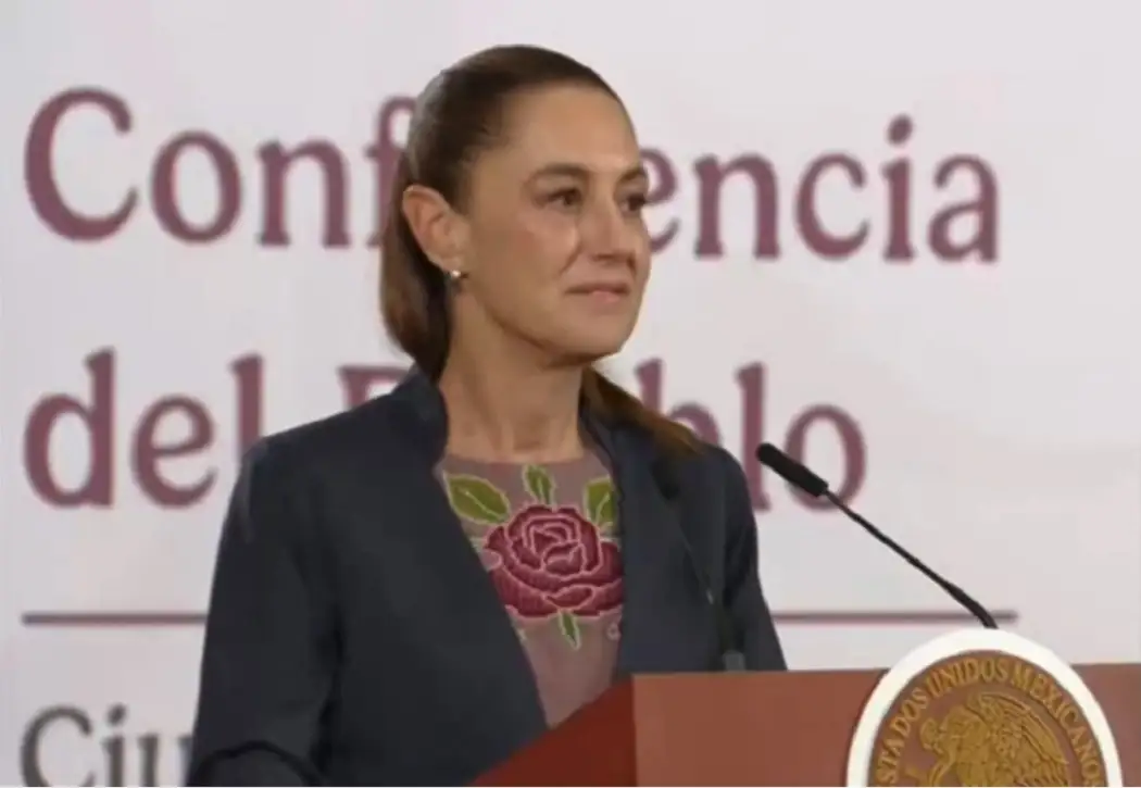 Sheinbaum vio concierto gratuito de Shakira: Me asomé desde Palacio Nacional 2 Sheinbaum vio concierto gratuito de Shakira desde Palacio Nacional