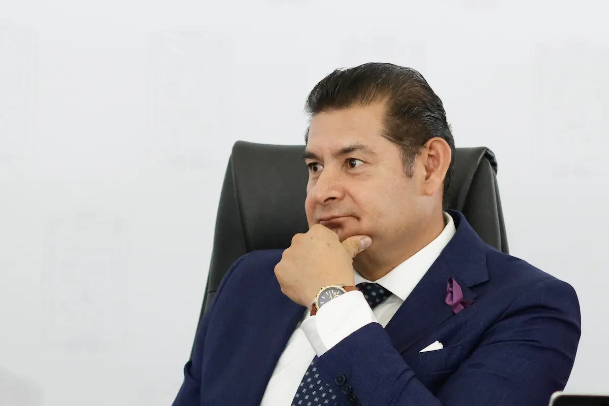 Armenta reta a ambientalistas que muestren su huella ambiental