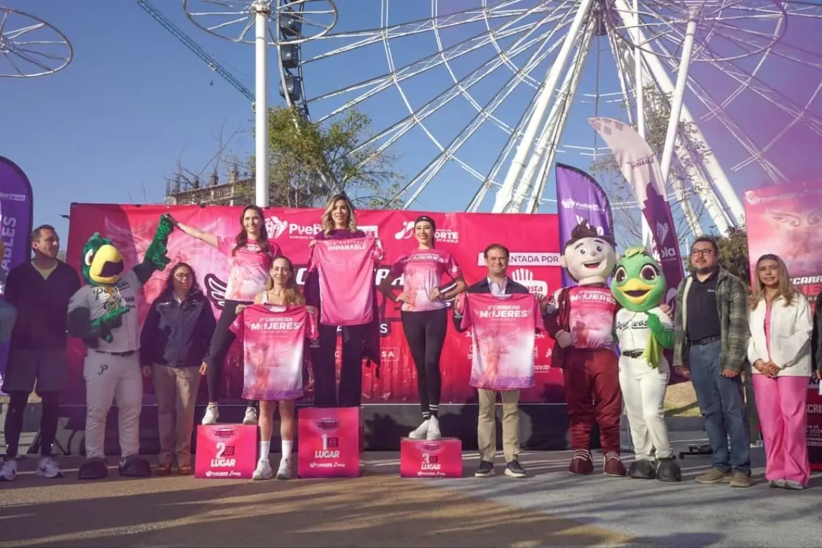 Presenta Gobierno de Pepe Chedraui medalla y playera de la 2ª edición de la “Carrera Mujeres Imparables” 6 Presentan segunda edición de Carrera Mujeres Imparables