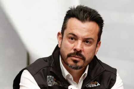 García Parra defiende a fiscal de Puebla