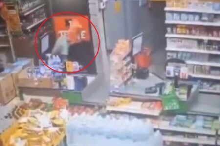 (VIDEO) Ladrón que usaba caja de cereal en la cabeza es detenido en Nuevo León 12 Ladrón que usaba caja de cereal en la cabeza es detenido