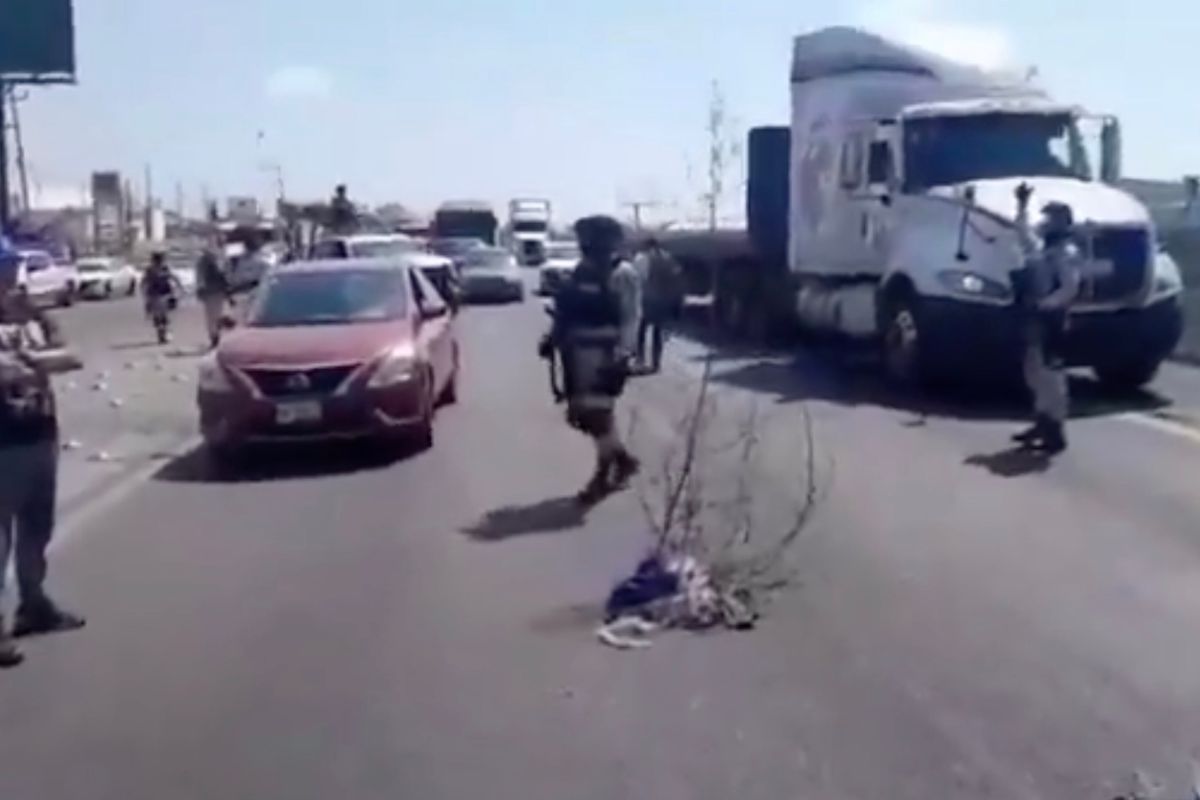 Bloquean autopista México-Puebla hoy 5 de marzo