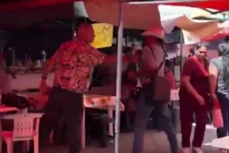 (VIDEO) Corren a turista en Nayarit que se quejaba de la música