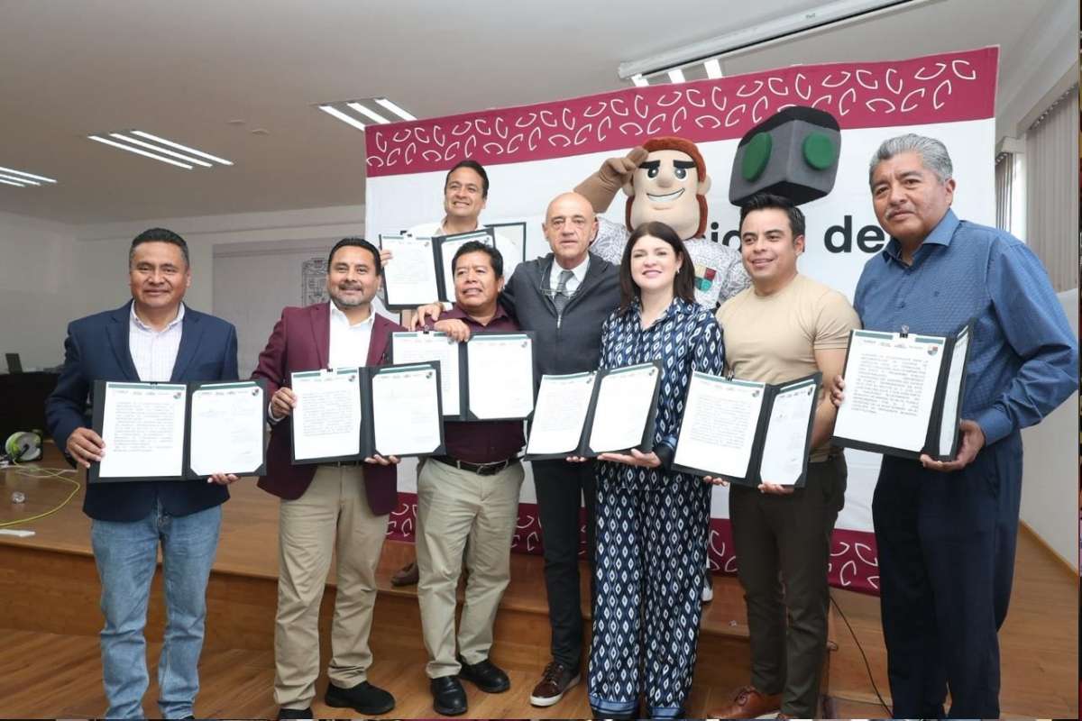 Ayuntamiento de Zacatlán firma convenio con Universidad del Deporte- van por los talentos
