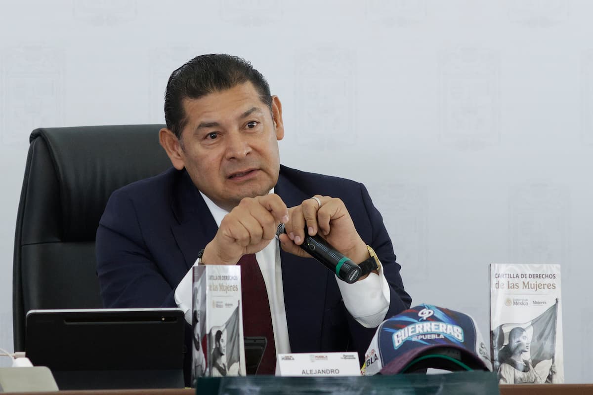 Huachicol financió RUTA, revela Armenta 