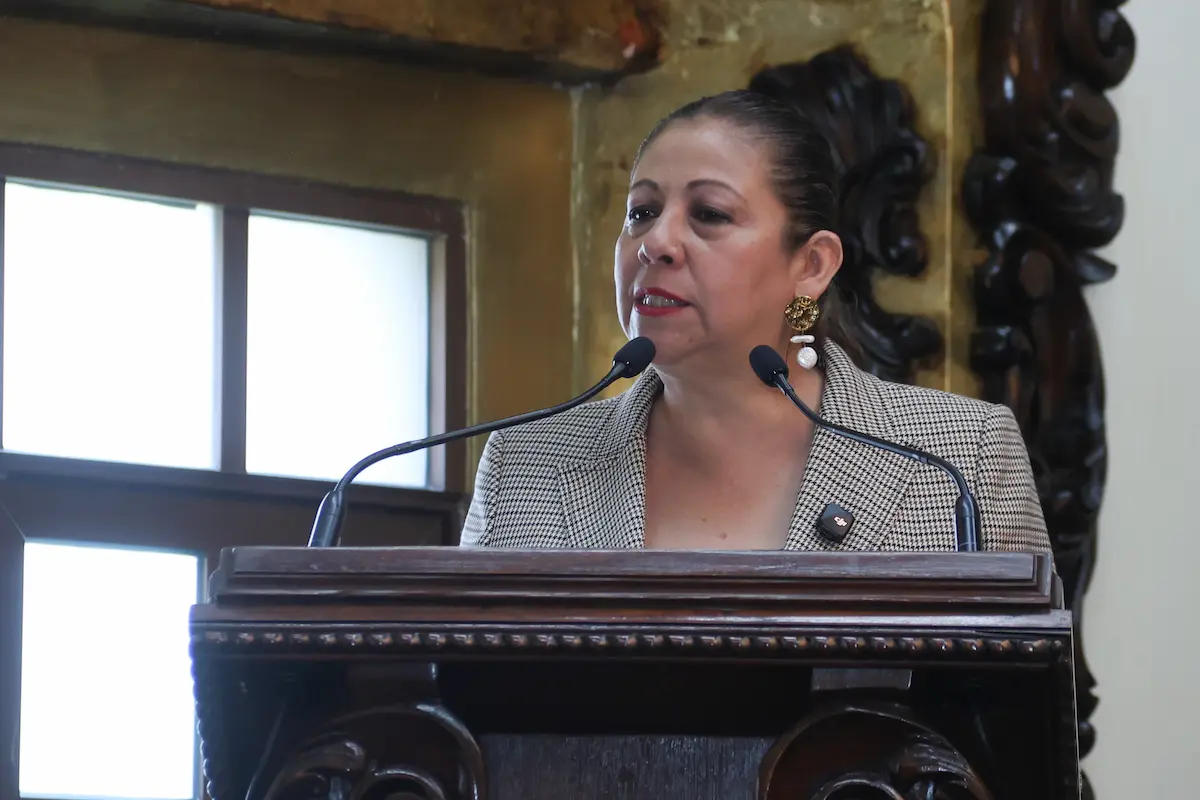 Armenta pide que haya más mujeres en la alcaldía de Puebla 