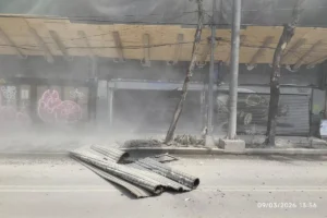 Colapsa edificio en San Antonio Abad