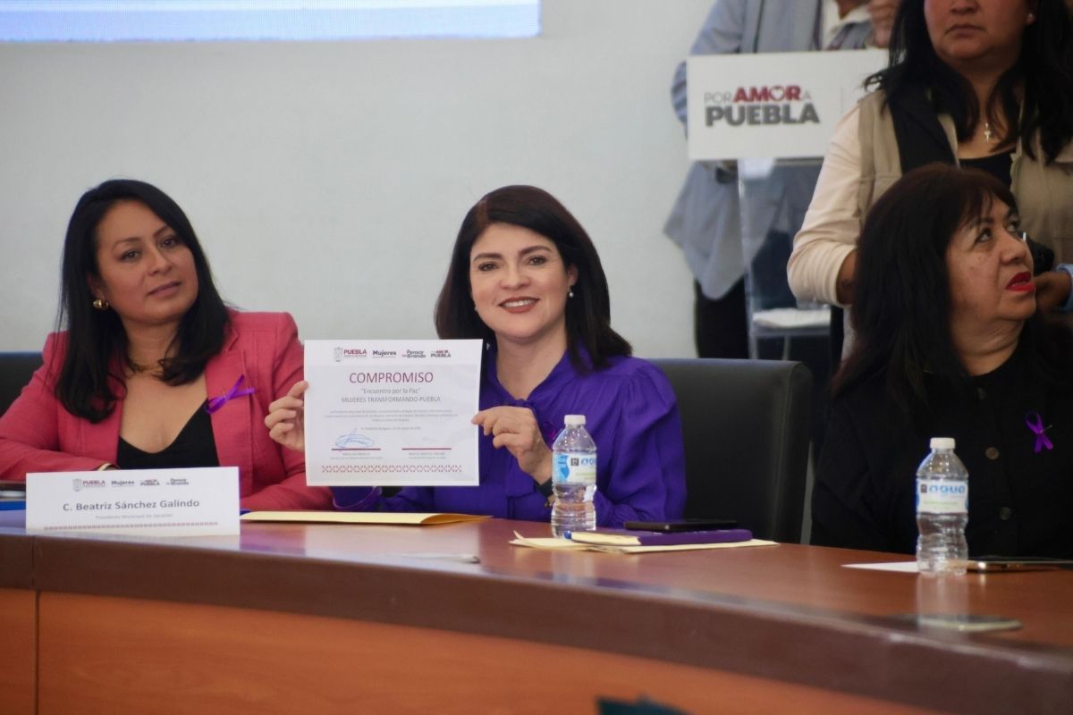Firma Bety Sánchez compromiso para la erradicar la violencia hacia las mujeres1