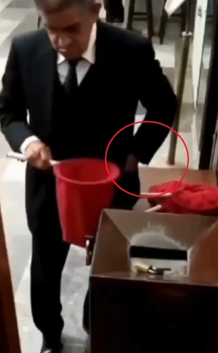 Exhiben a hombre por robar limosnas de iglesia en Tehuacán