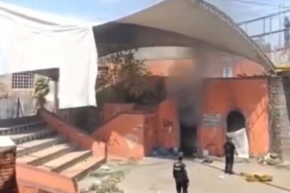 Sofocan incendio en teatro José Recek Saade 2 Sofocan incendio en teatro José Recek Saade