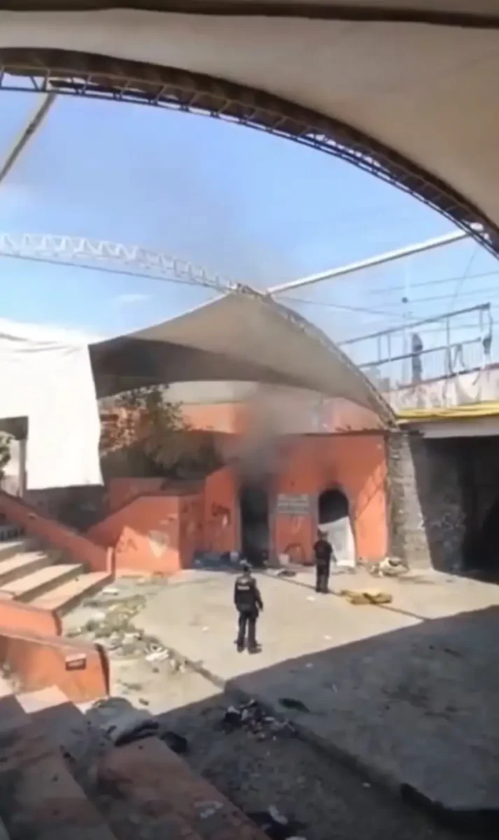 Sofocan incendio en teatro José Recek Saade