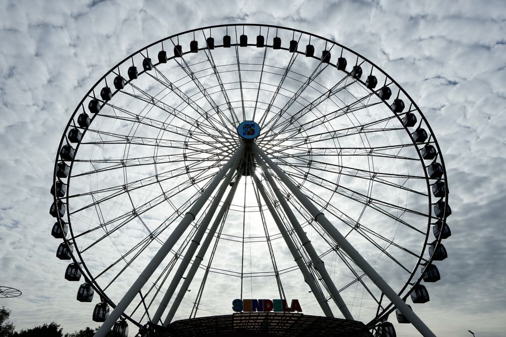 Clima en Puebla hoy 16 de marzo: Se espera un día nublado y con lluvia 6 Parte de iglesia con cielo nublado de fondo