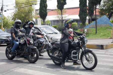 Distintivos para motociclistas en Puebla los entregará el gobierno