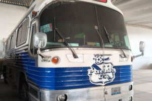 Ponen a la venta el Camotito, histórico autobús del Club Puebla