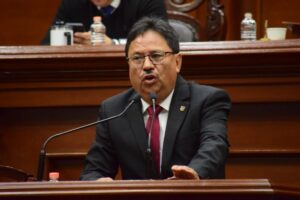 También los hombres tienen leche: diputado de Morena en plena discusión