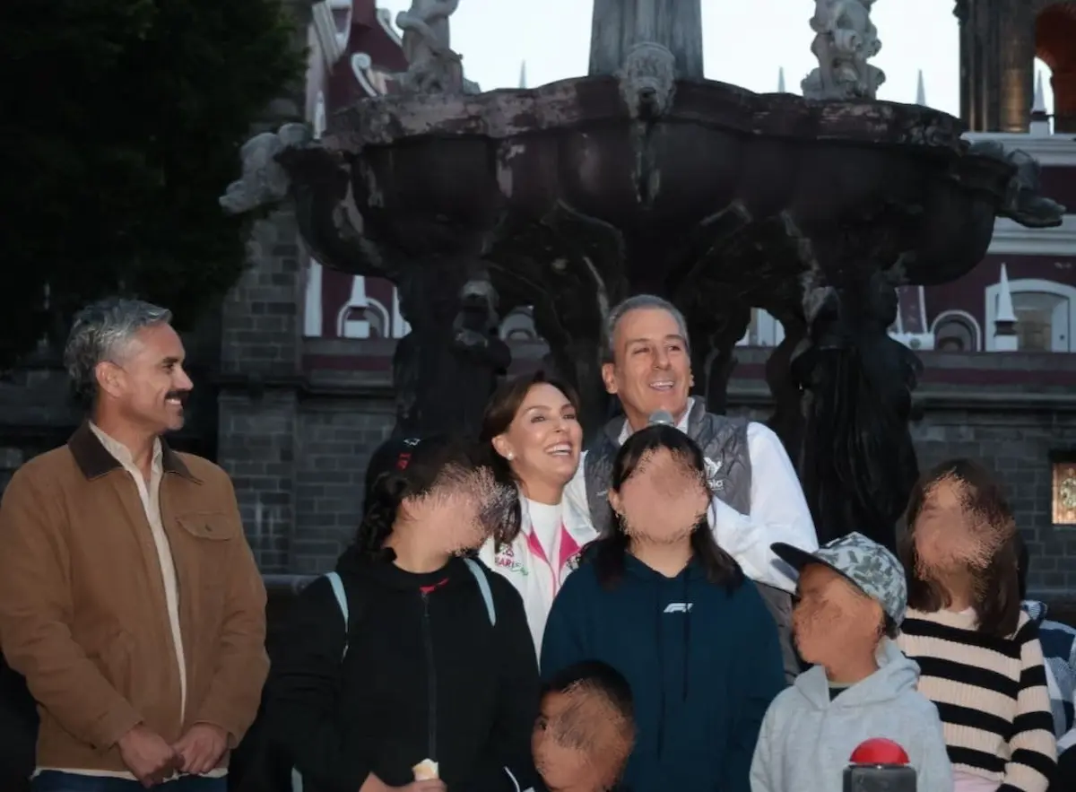 Impulsa Pepe Chedraui Mujeres que Brillan con iluminación violeta de las fuentes de la ciudad por el Día de la Mujer