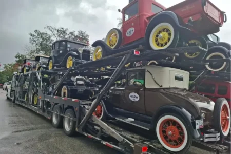 Roban autos clásicos en la Puebla-Orizaba tras convención