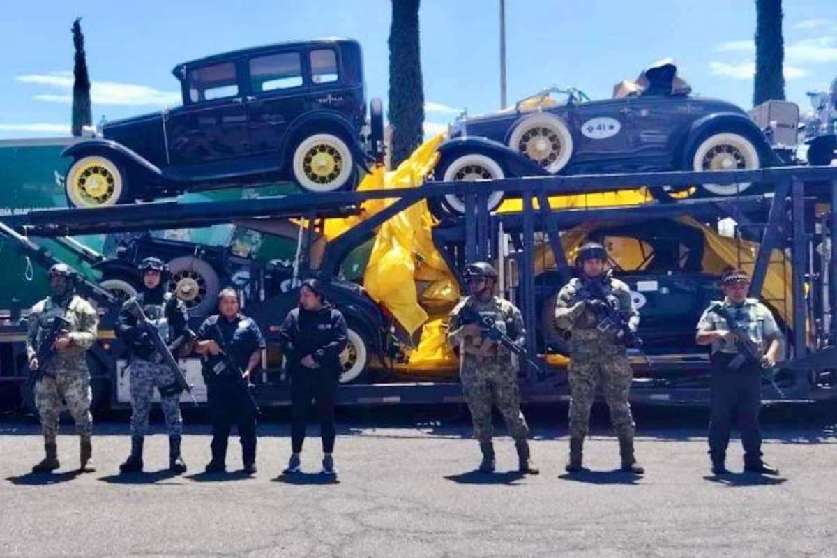 Encuentran en Tecamachalco nodriza robada con autos de colección 4 Encuentran en Tecamachalco nodriza robada con autos de colección 1