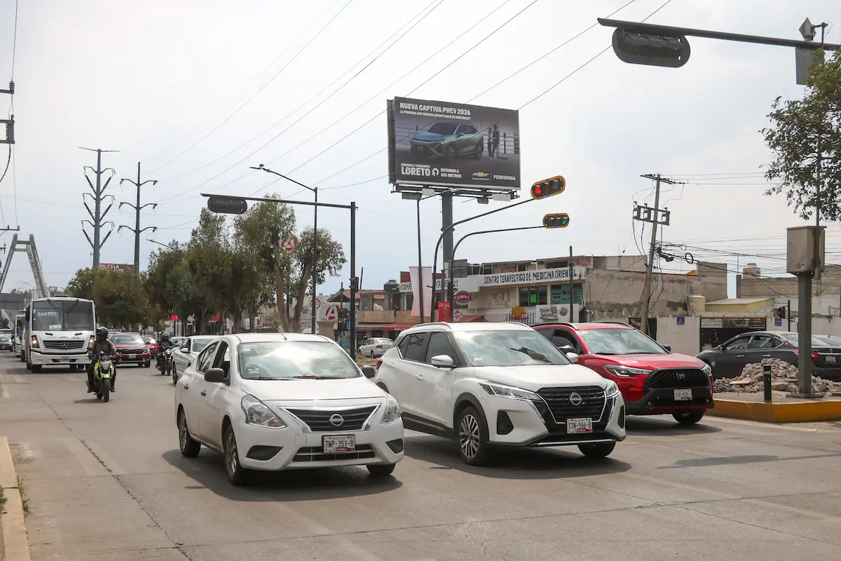 Así se observan algunos retornos en la Calzada Ignacio Zaragoza
