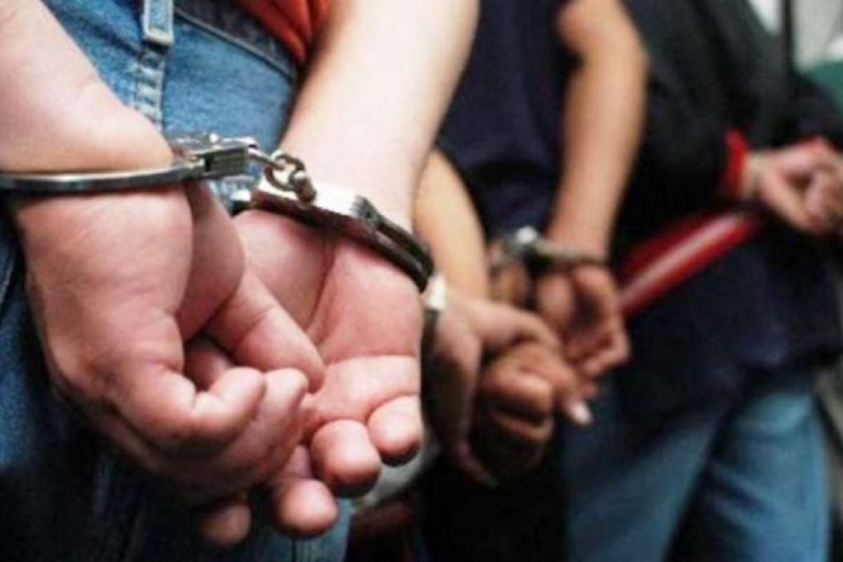 Van 9 carteristas detenidos por robo en transporte público en Puebla