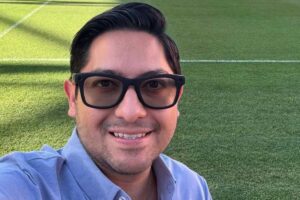 Reportan detención del 'Profe' Ibáñez, periodista de TUDN en Sudáfrica durante cobertura rumbo al Mundial