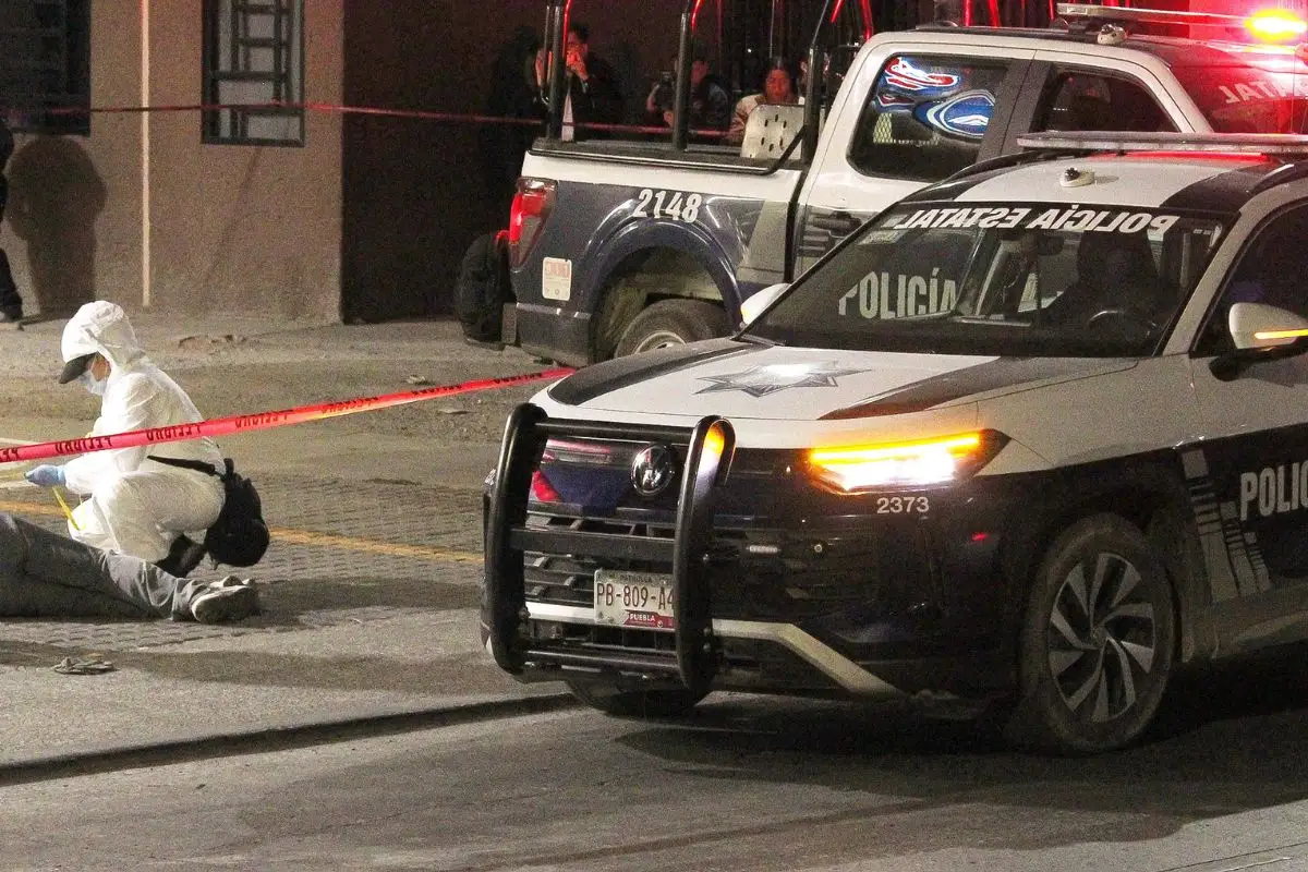 Joven es asesinado cerca del Mercado Unión de Puebla a balazos