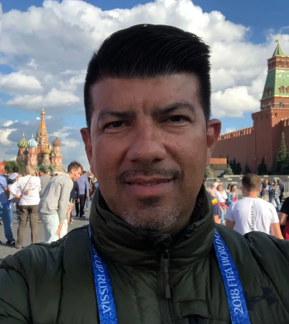 ¿Quién era Axel Solís, el periodista que falleció?