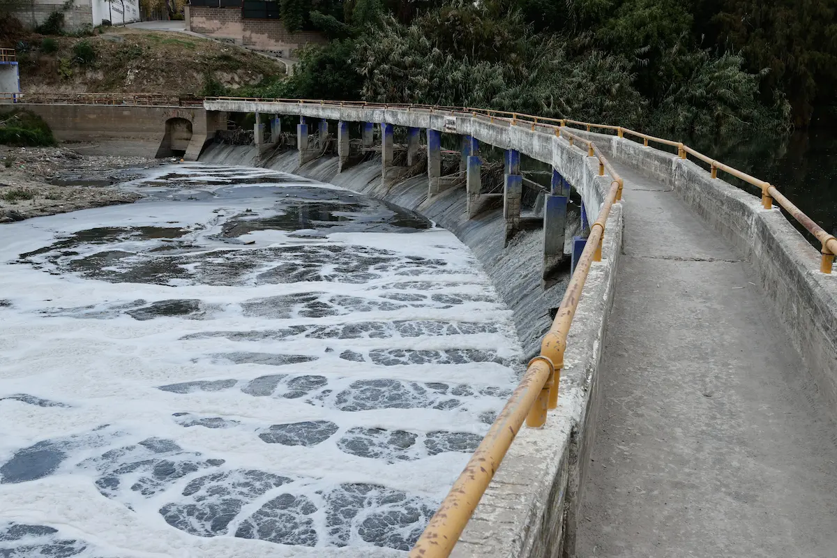 Pide Armenta a empresarios sanear el Río Atoyac; descargas industriales complican limpieza 3 Armenta pidió a empresarios sanear el Río Atoyac