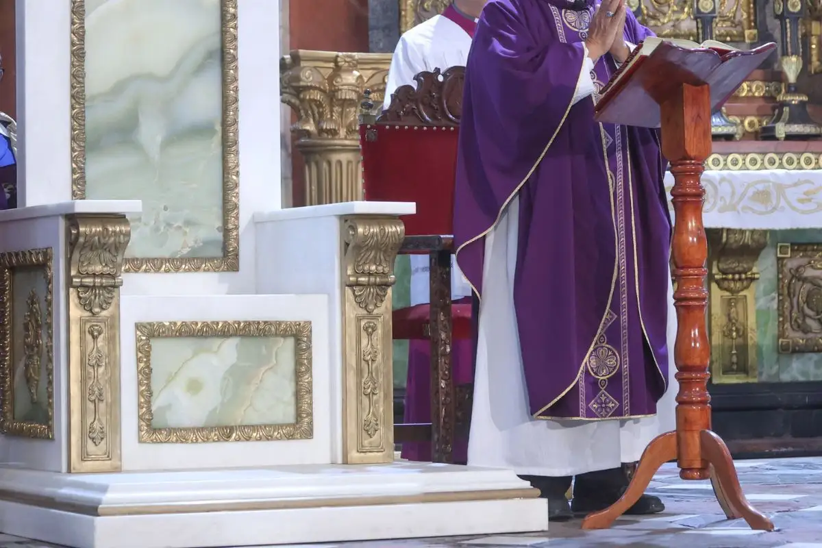 Arquidiócesis detecta a obispo y sacerdotes falsos en Atlixco