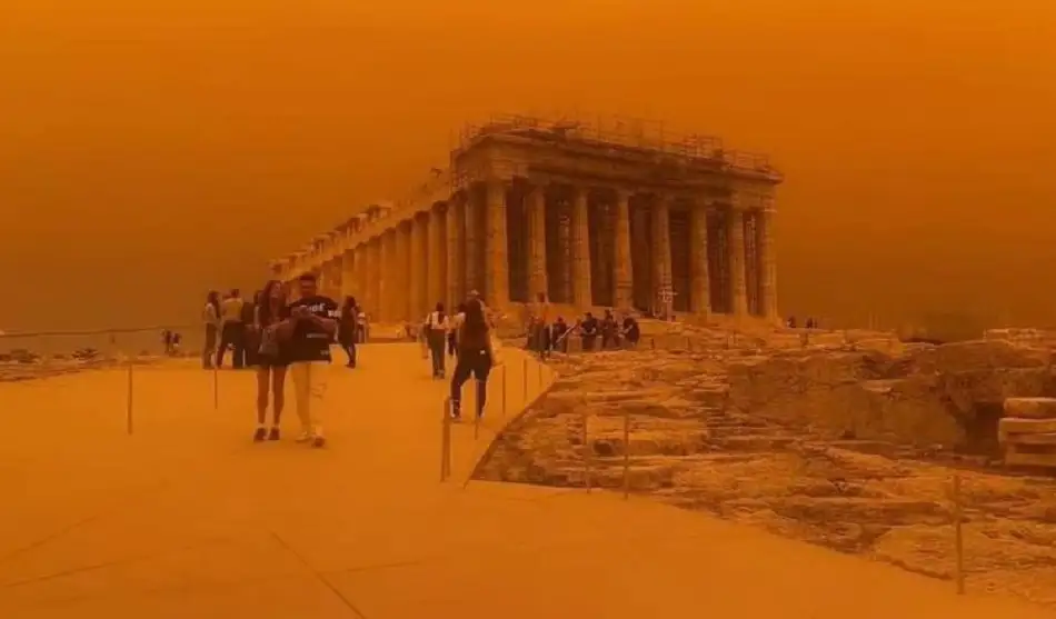 ¿Qué es el polvo del Sáhara y por qué se tiñó de rojo el cielo?