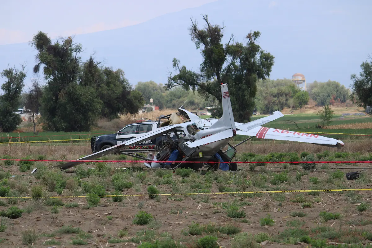 momento exacto del desplome de avioneta en Huejotzingo