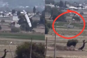 momento exacto del desplome de avioneta en Huejotzingo