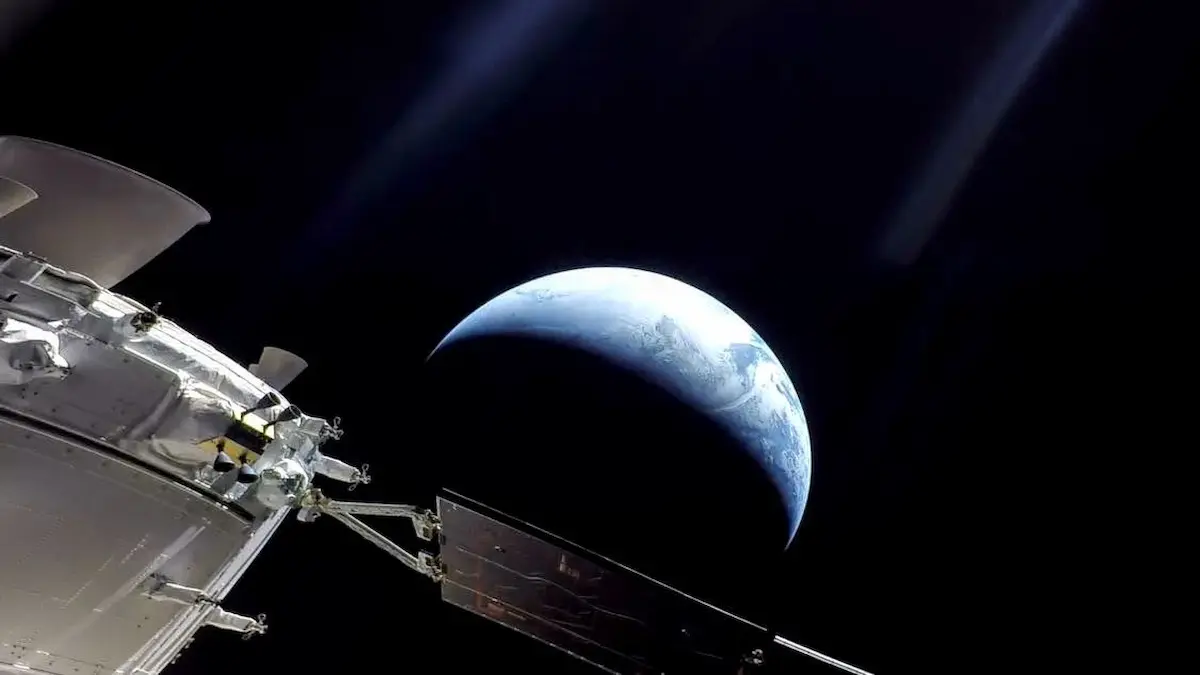 La NASA revela las primeras FOTOS de la Tierra tomadas por Artemis II 3 La NASA revela las primeras fotos de la Tierra tomadas por Artemis II