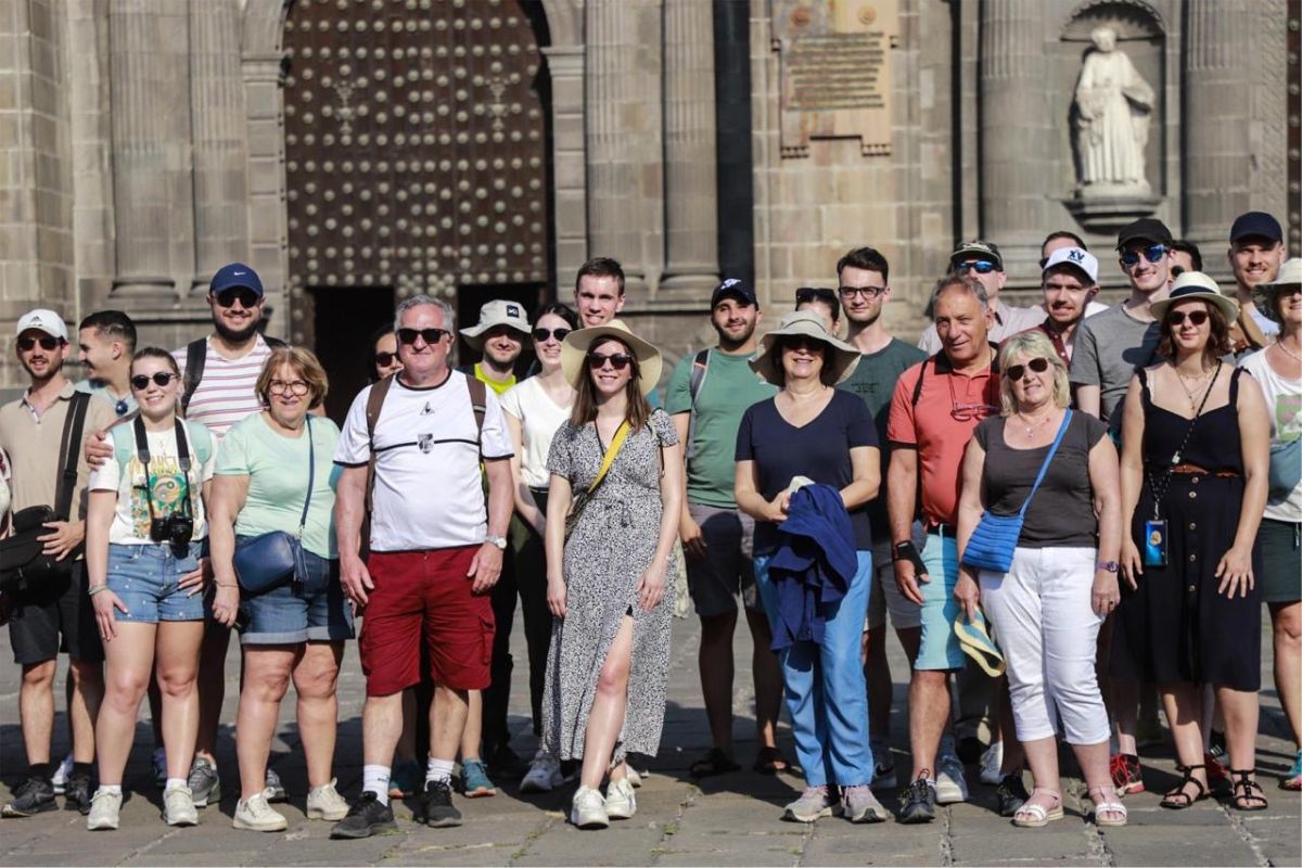 Cerca de un millón de visitantes recibe Puebla en Semana Santa