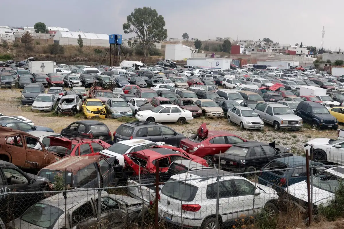 Proponen que víctimas de robo de vehículo no paguen corralón