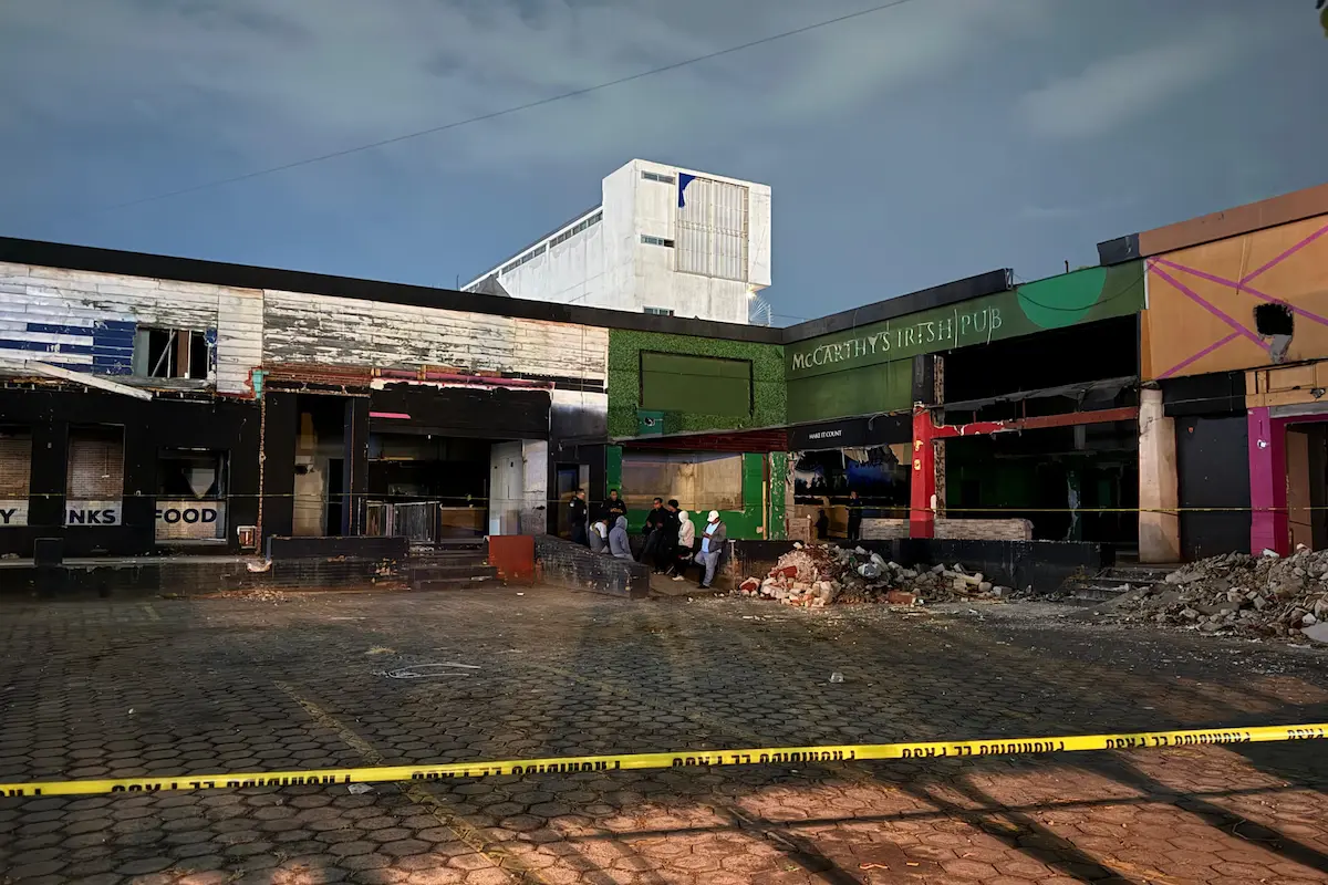 Localizan cuerpo dentro de la cisterna de McCarthy's de la Juárez 