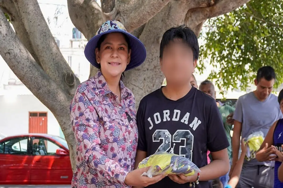 Diputada Ana Tepole impulsa el deporte y respalda a la niñez de Tehuacán con entrega de uniformes 4 Diputada Ana Tepole impulsa el deporte y respalda a la niñez de Tehuacán con entrega de uniformes