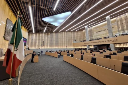 Congreso de Puebla aprueba Plan B electoral de Claudia Sheinbaum que reduce regidores