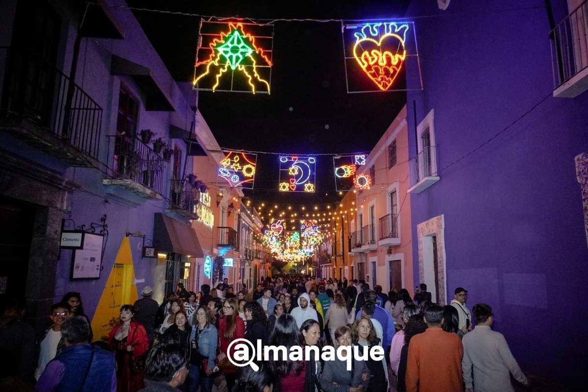 festival glow mexico Puebla