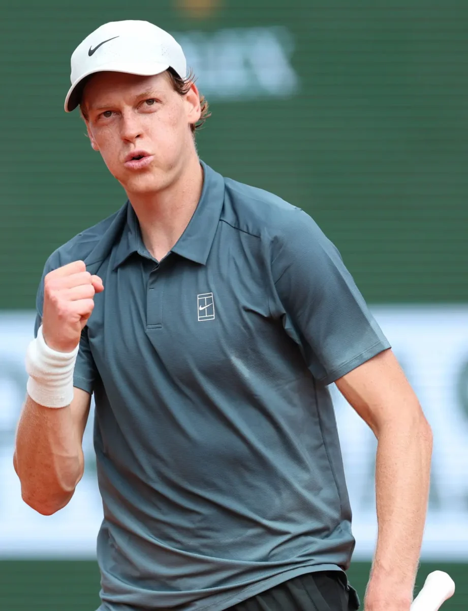 Sinner conquista Montecarlo y recupera el número uno tras vencer a Carlos Alcaraz