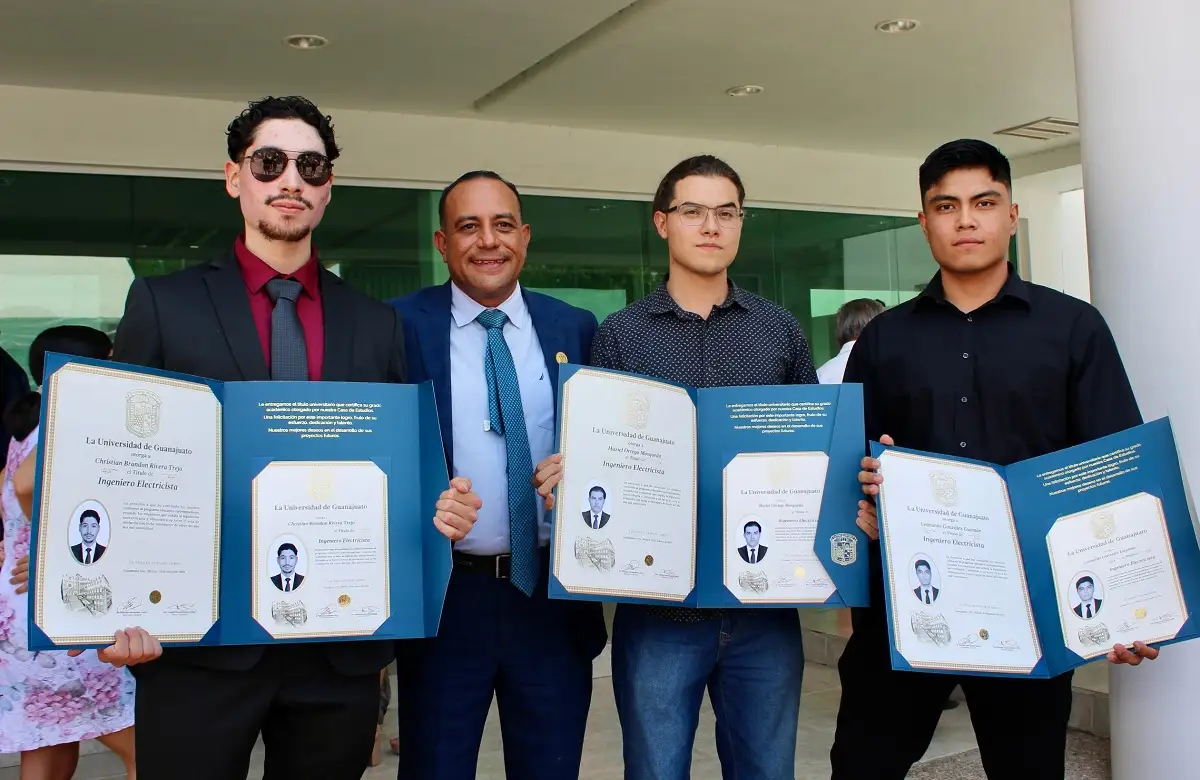 Universidades tendrían 6 meses para entregar títulos en Puebla